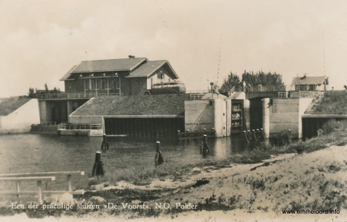 Sluis-De-Voorst.jpg Sluis-De-Voorst.jpg